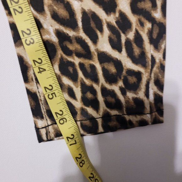 NWT FashionNova Pants Women's size 13 Animal Print, see pics - Picture 14 of 16